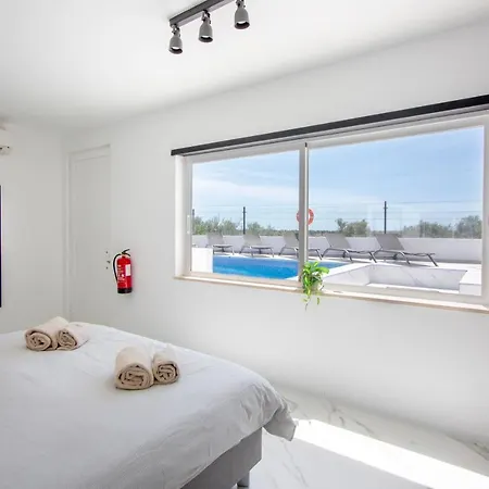 Avalon By Algarve Vacation Villa *