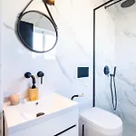 Villa Avalon - Jacuzzi, Cinema E Piscina Aquecivel Em Armacao De